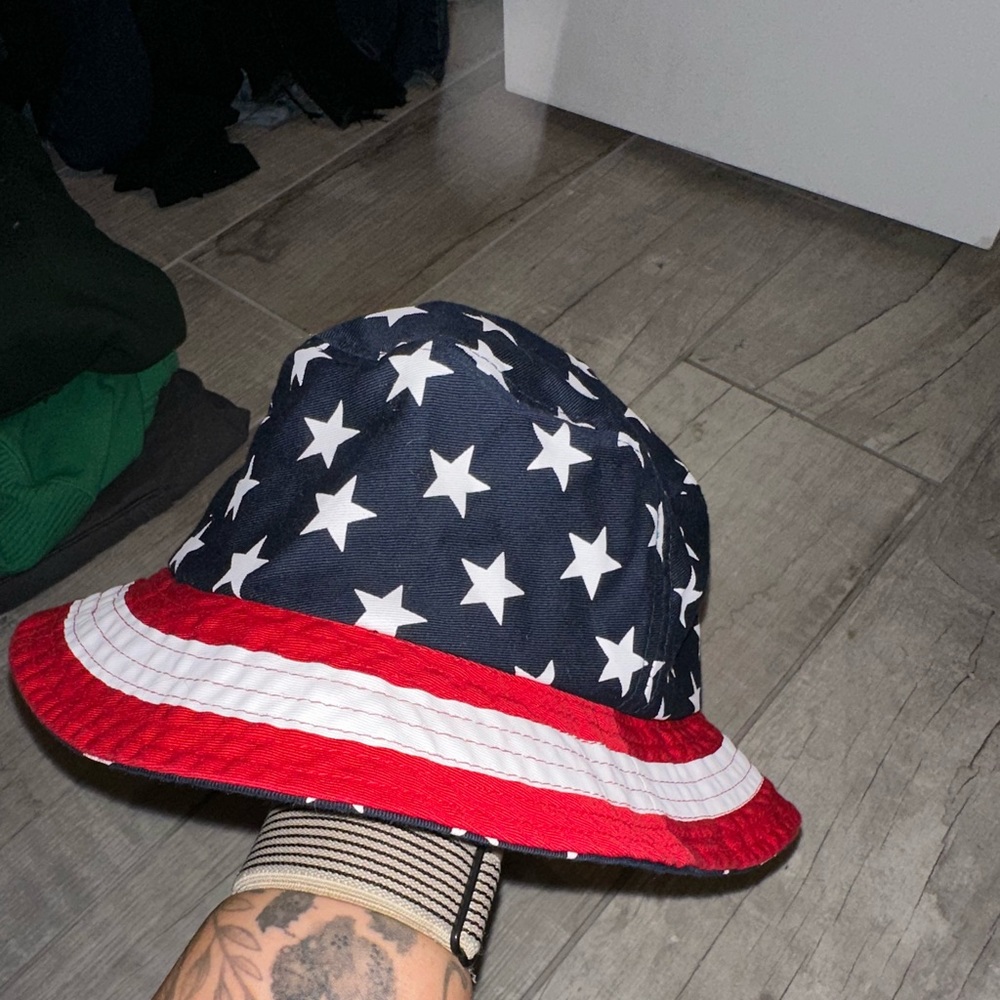 American flag bucket hat